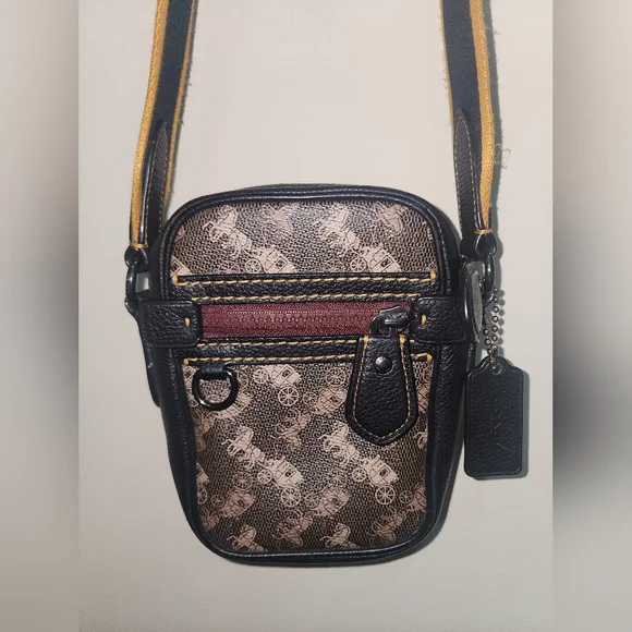 Coach Dyan 10 Horse And Carriage Crossbody Mens Bag Signature NWOT - Picture 11 of 15